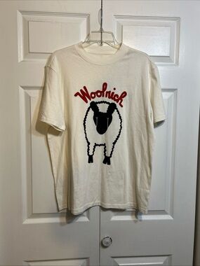 NWT Woolrich x Target Sheep Graphic Crewneck T-Shirt Cream Adult Size M Medium